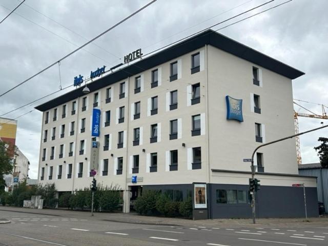 Ibis Budget Saarbruecken Ost Exterior foto